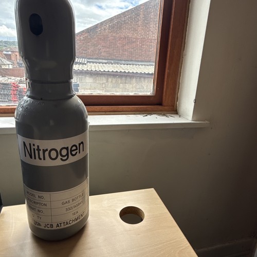 Jcb nitrogen gas cylinder - jcb,