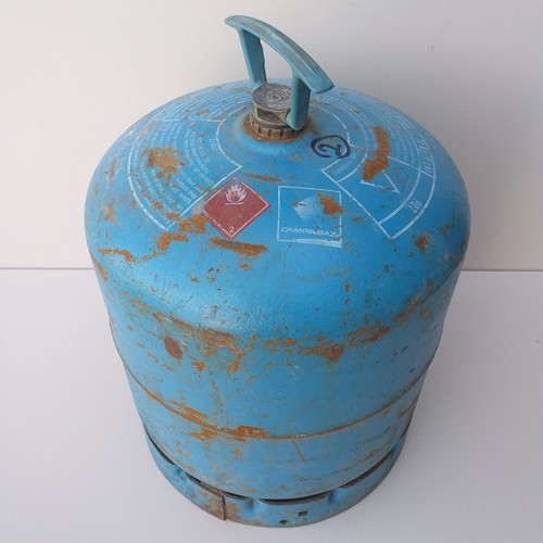 Empty campingaz 907 gas - 907,